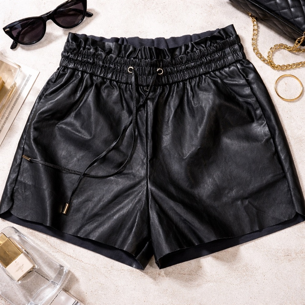 Zenana Navy Faux Leather Shorts NWOT Size Large